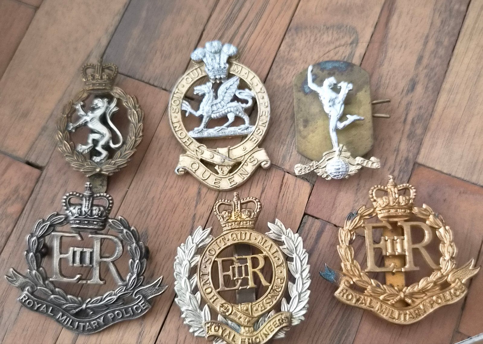 lotje militaire badges, Ophalen of Verzenden, Landmacht, Nederland, Embleem of Badge