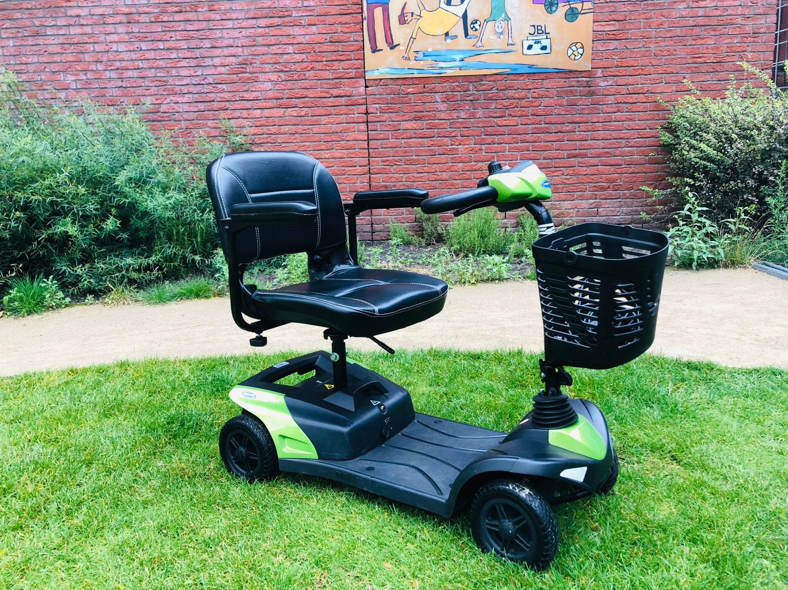 Opvouwbare inklapbare scootmobiel demontabel 4wiel, 10 km/u of minder, Ophalen of Verzenden, 15 km of minder, Invacare
