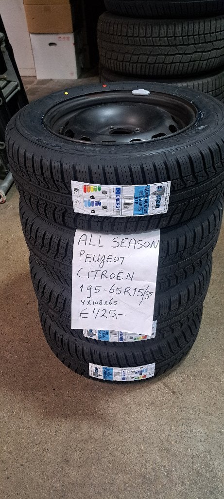 All season banden set nieuw op stalen velg Peugeot / Citroen, Auto-onderdelen, Ophalen, 15 inch, Banden en Velgen, Nieuw