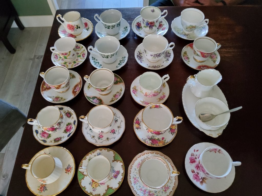 Engelse kop en schotels oa royal albert 18 en roomstel 50eur, Ophalen of Verzenden, Zo goed als nieuw, Porselein, Kop en/of schotel