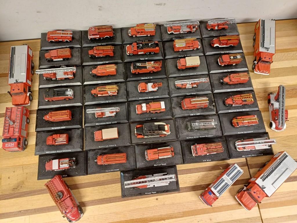 Brandweer verzameling voorzien van 43 auto's, Verzamelen, Ophalen of Verzenden, Gebruikt, Auto's