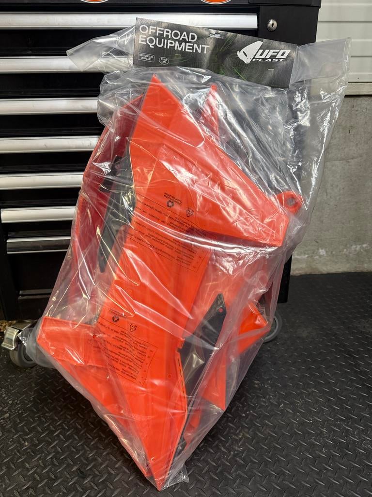 UFO Plastic nieuw ktm sxf 23, Ophalen of Verzenden, Nieuw