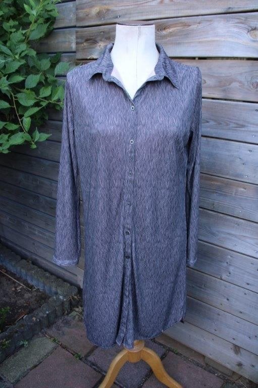Doorknoopjurk grijs/ licht roze Zusss mt M Vaste prijs, Kleding | Dames, Jurken, Maat 38/40 (M), Ophalen of Verzenden, Zo goed als nieuw