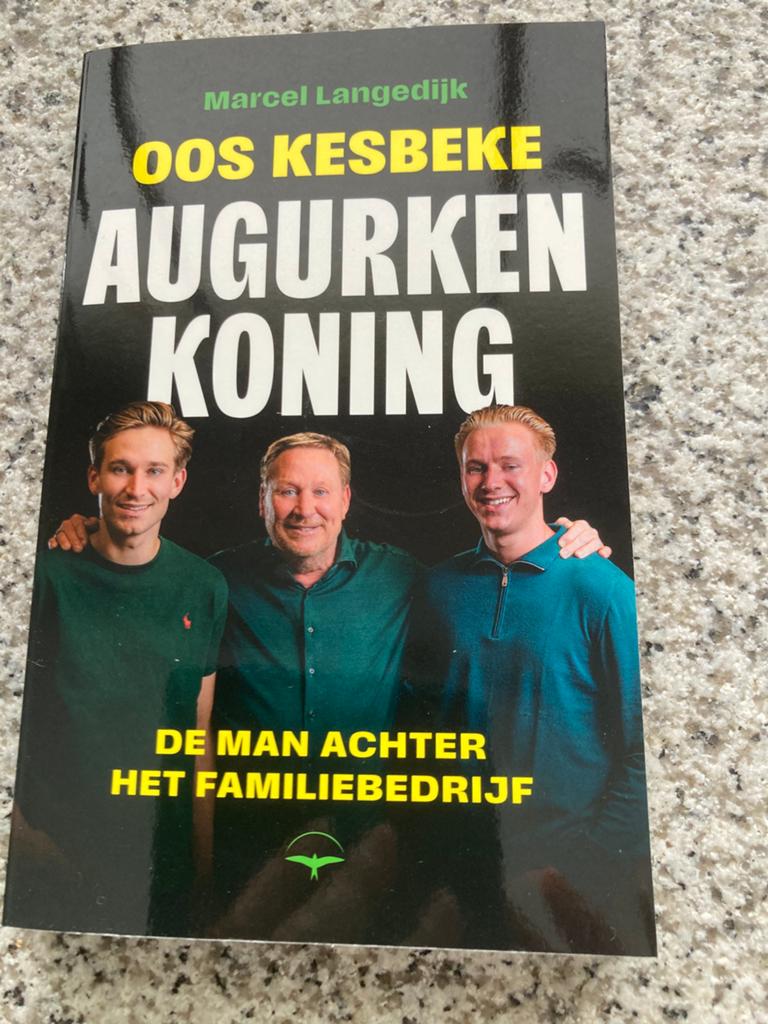Oos Kesbeke Augurken Koning - De man achter het familiebedri, Ophalen of Verzenden, Zo goed als nieuw, Overige