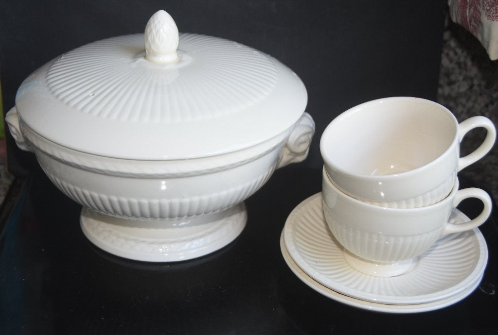 Nieuwe Wedgwood Edme dekschaal + deksel & koppen + schotels, Verzenden, Nieuw, Kop(pen) en/of Schotel(s), Wedgwood