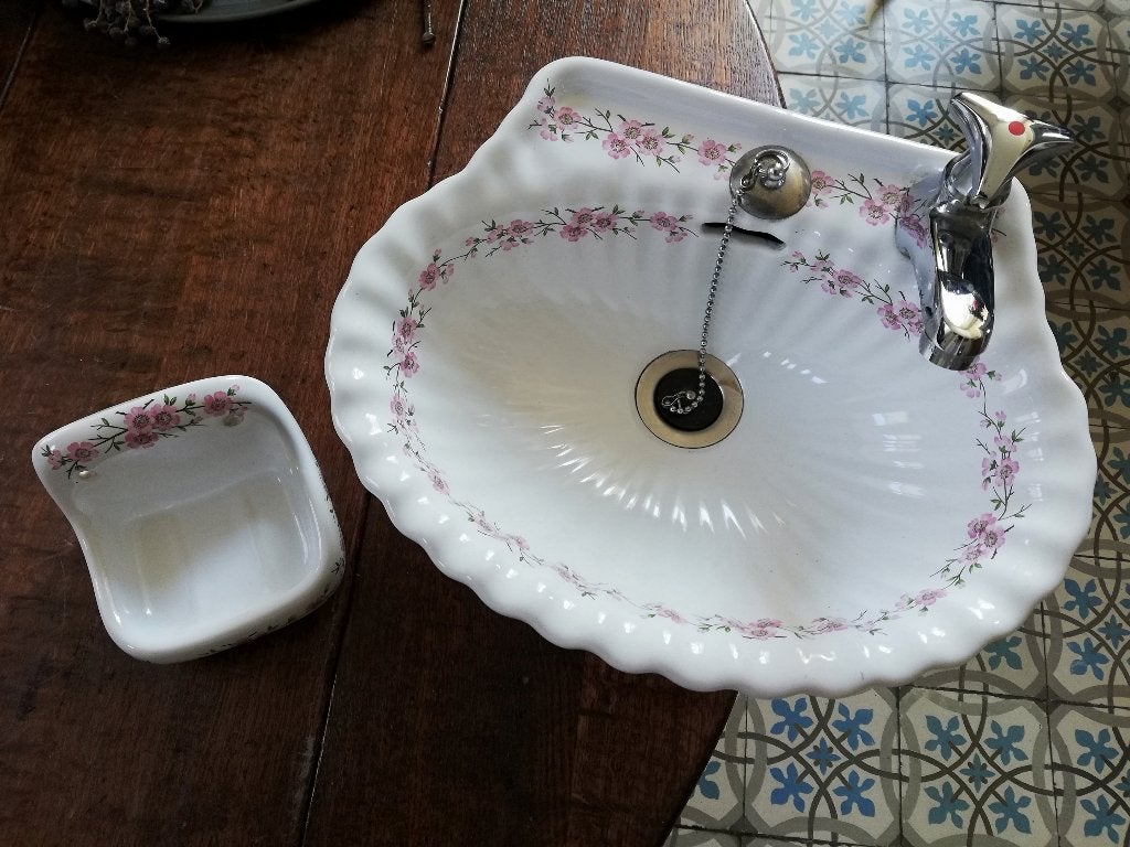 Roze gebloemd fonteintje incl. kraan, Ophalen