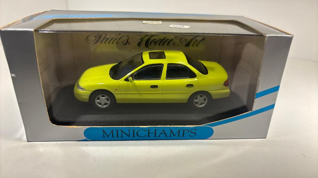 Ford mondeo limousine citrus geel minichamps 1.43, Auto, Ophalen of Verzenden, MiniChamps, A