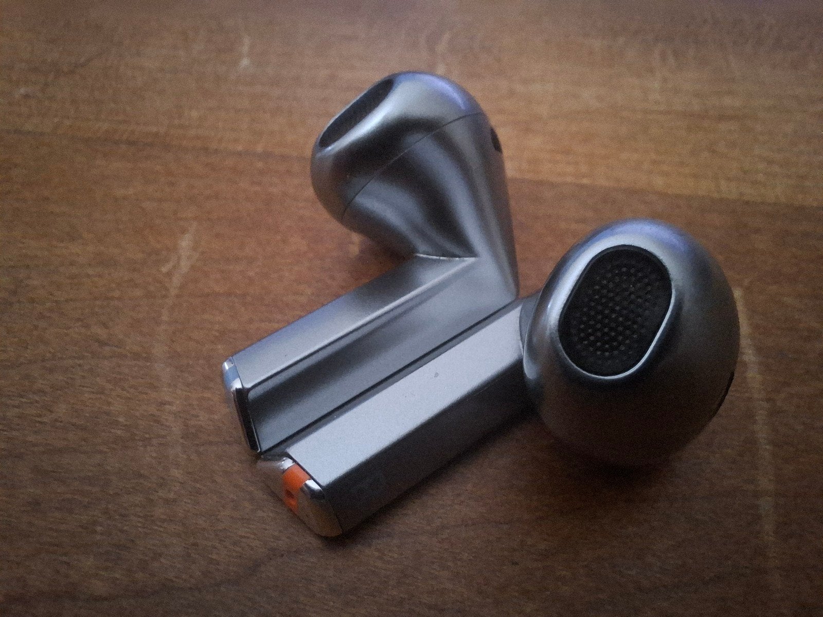 samsung Galaxy buds 3, Ophalen of Verzenden, Gebruikt, Zilver, In oorschelp (earbud)