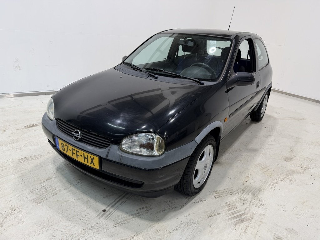 Opel Corsa 1.2i-16V Onyx (bj 2000), Gebruikt, Elektrische ramen, 850 kg, Zwart