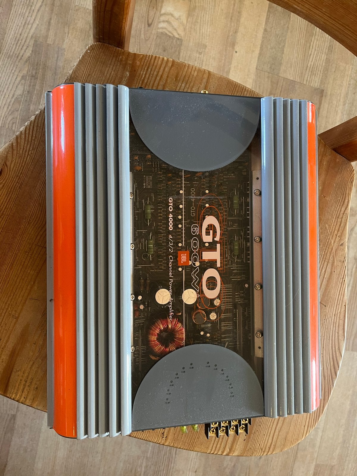 JBL GTO 600W Versterker met Kabels en Tweeters, Auto diversen, Ophalen, Gebruikt