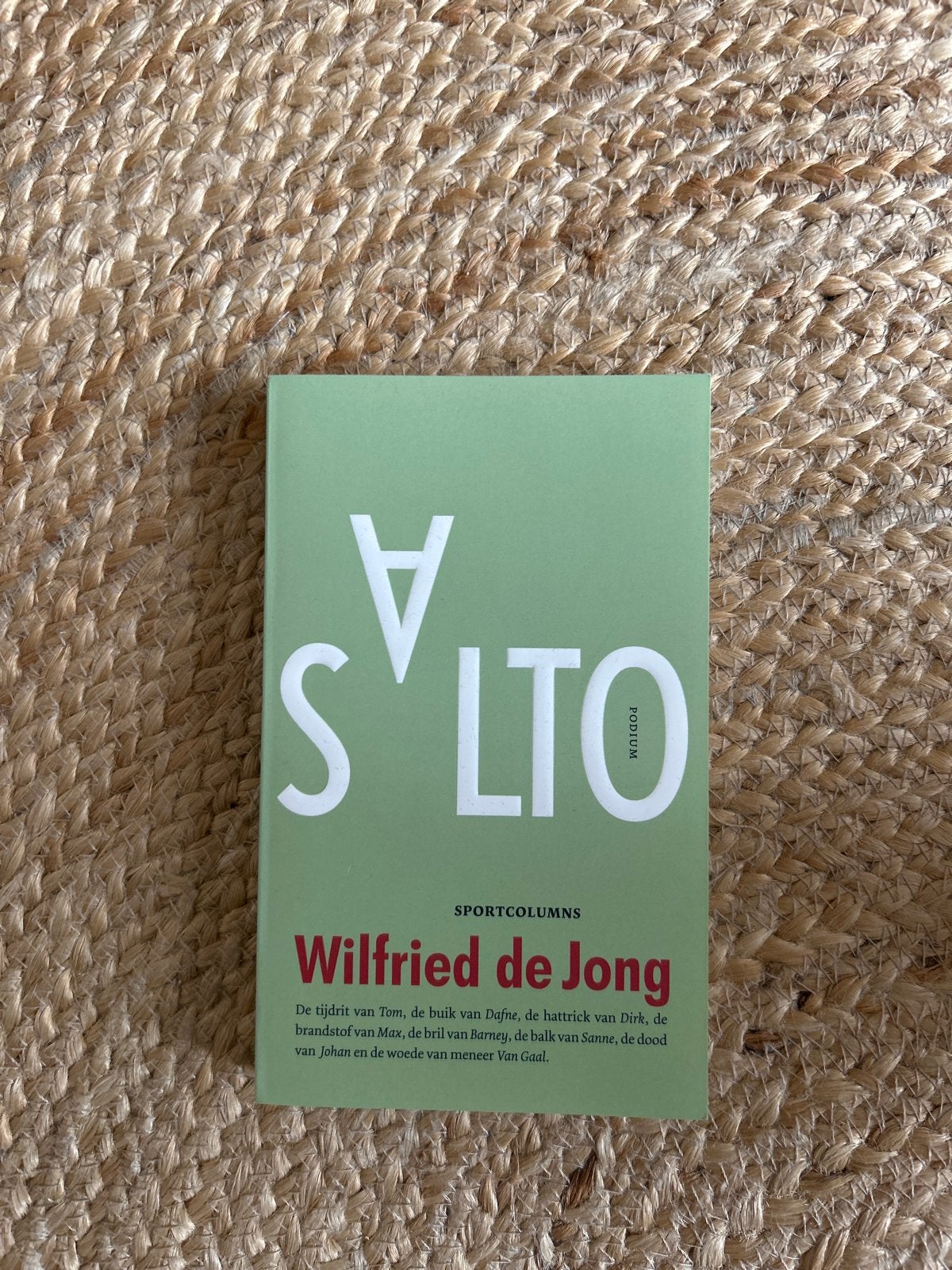 Wilfried de Jong: Salto - Sportcolumns, Ophalen, Gelezen