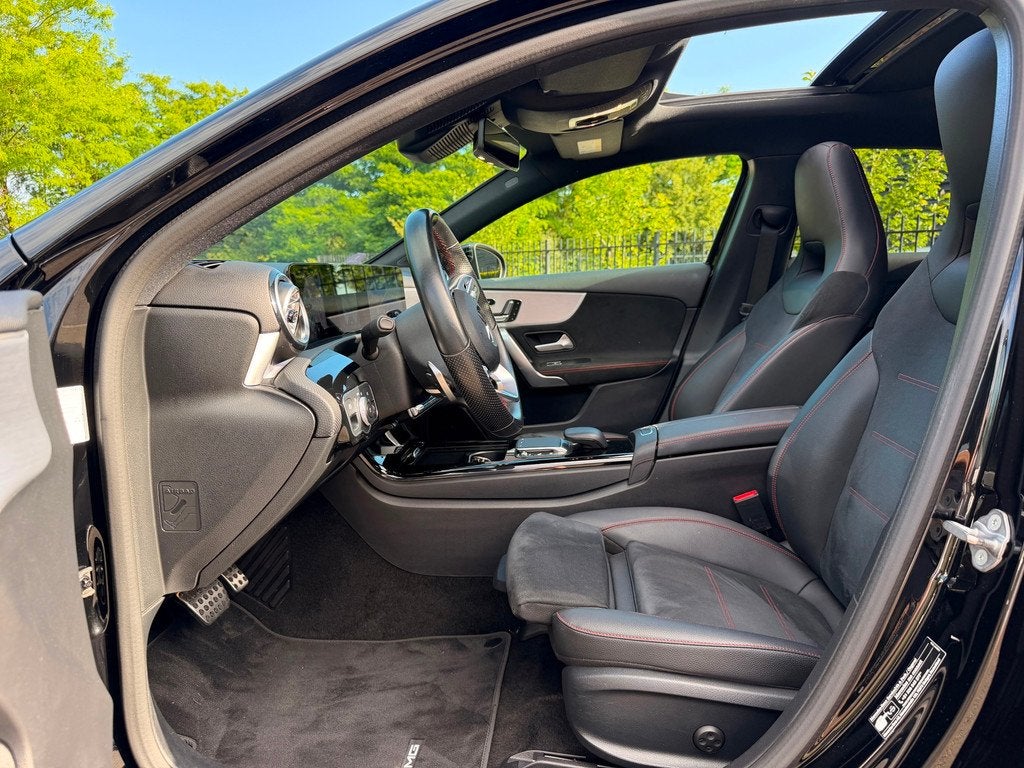 Mercedes-Benz A-klasse 250 e AMG Limited Nightpakket Burmest, Auto's, Mercedes-Benz, Gebruikt, 4 cilinders, 15 kWh, Automatische klimaatregeling