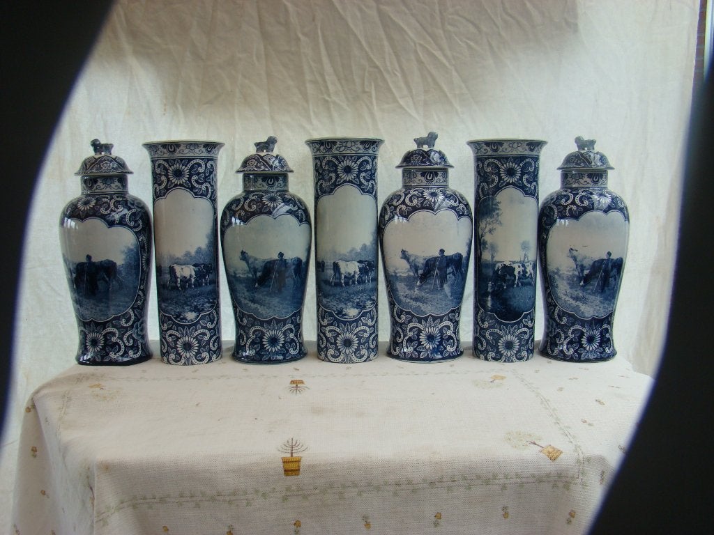 7 Delfts Blauw vazen , paarden , boeren enz ( Petrus Regout, Antiek en Kunst, Antiek | Vazen, Ophalen of Verzenden