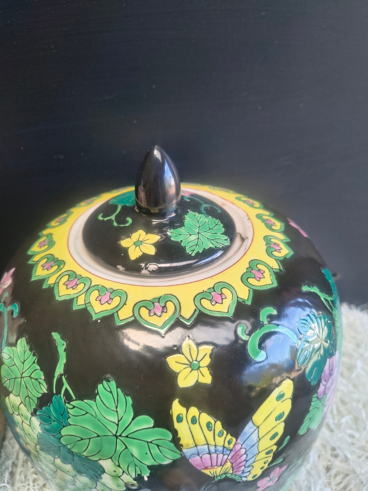 Antieke Chinese Gemberpot met Druiven en Vlinders, Ophalen of Verzenden