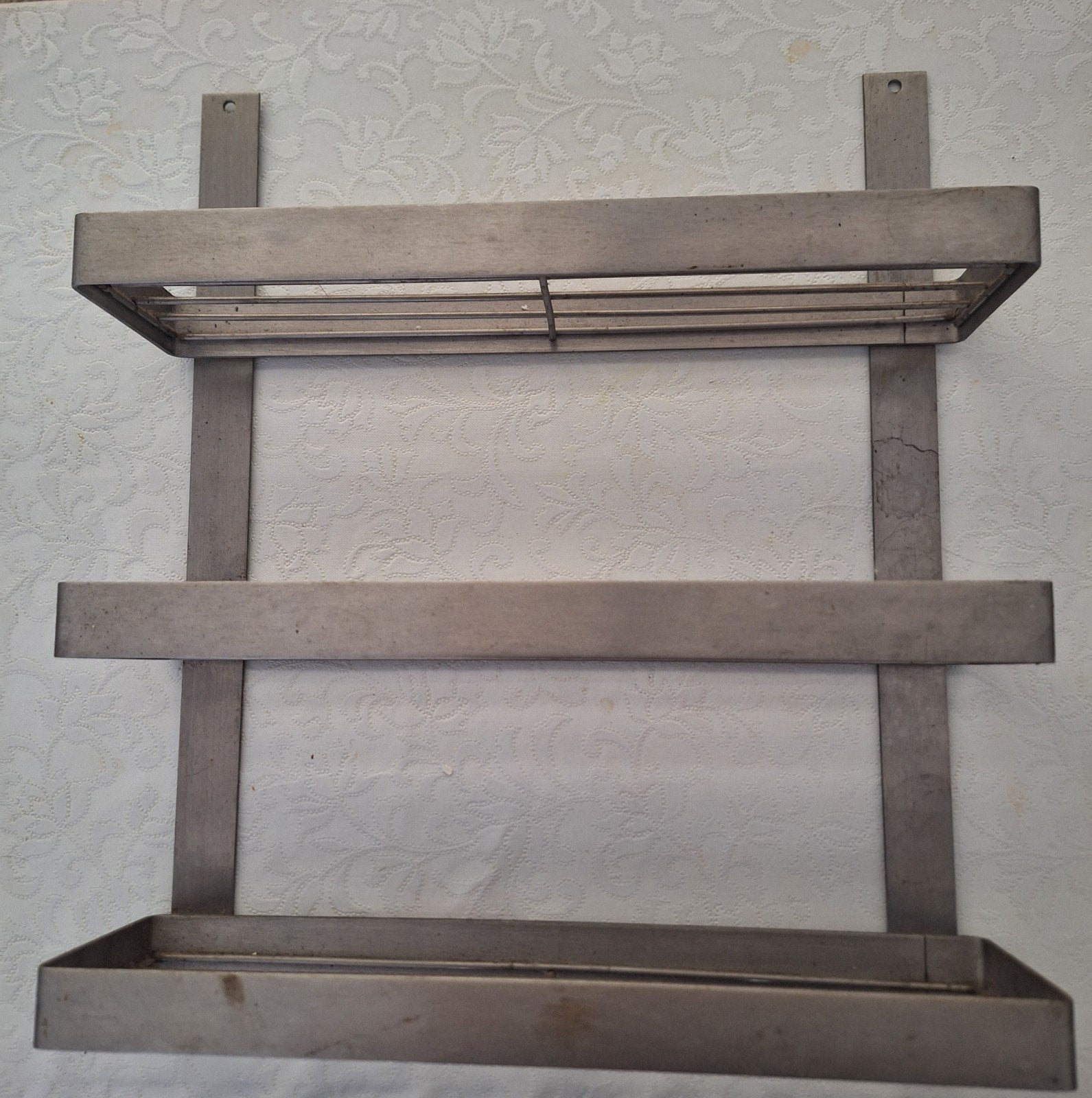 Metalen wandrek met twee planken, Ophalen of Verzenden, Gebruikt