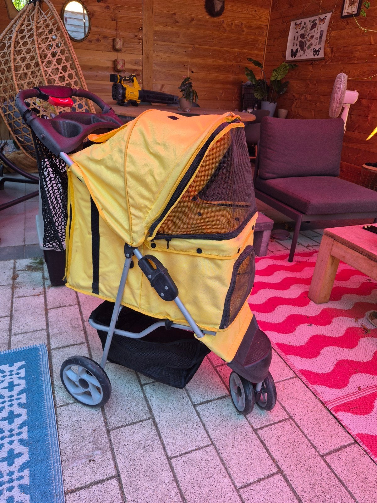 Superfijne hondenbuggy met bekerhouders en boodschappentas, Overige merken, Ophalen, Zo goed als nieuw, Hondenbuggy