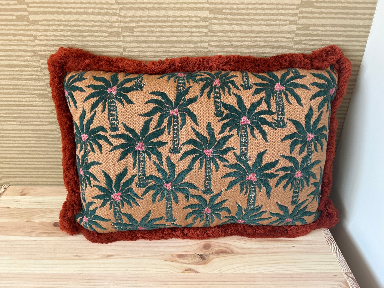 Palais Sierkussen met palmboomprint en franjes, Huis en Inrichting, Overige merken, Met print, Oranje, Ophalen of Verzenden