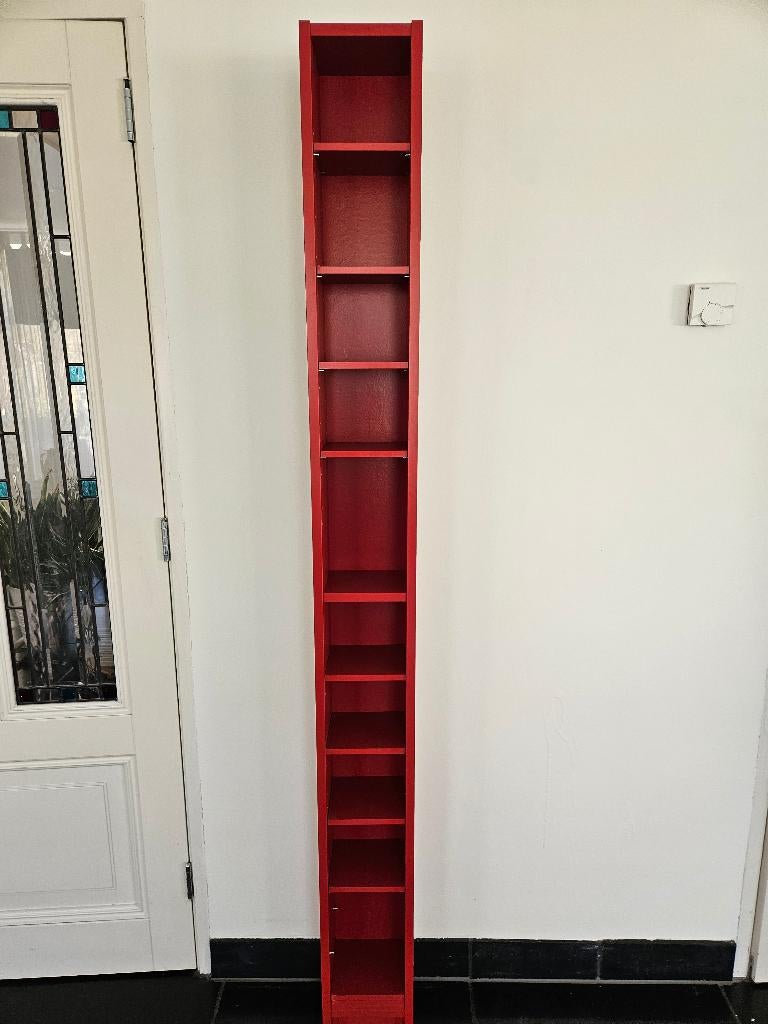 Ikea cd kast rood zeer goede staat, geverfd hout, Huis en Inrichting, Kasten | Kledingkasten, Ophalen, Met plank(en), Zo goed als nieuw