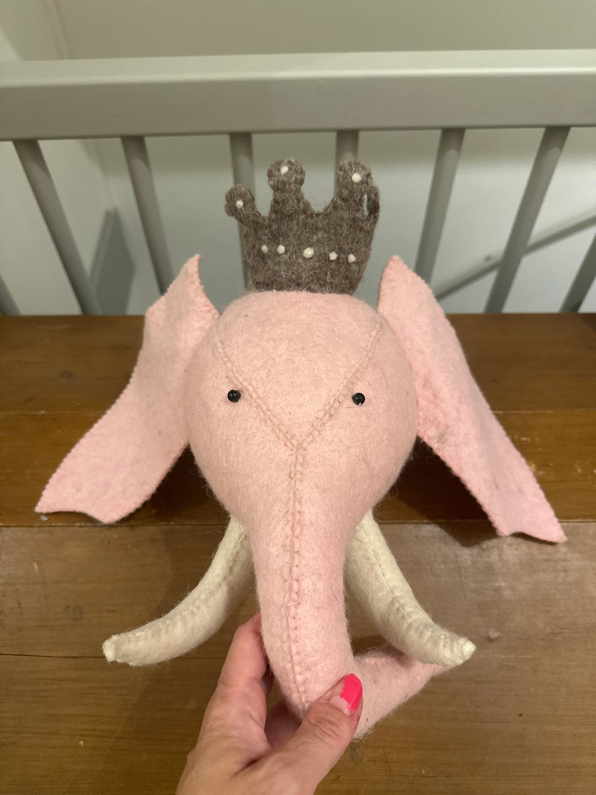 Roze olifant knuffel met kroon van Kidsdepot, Overige merken, Ophalen of Verzenden, Zo goed als nieuw, Middelgroot (20 tot 80 cm)