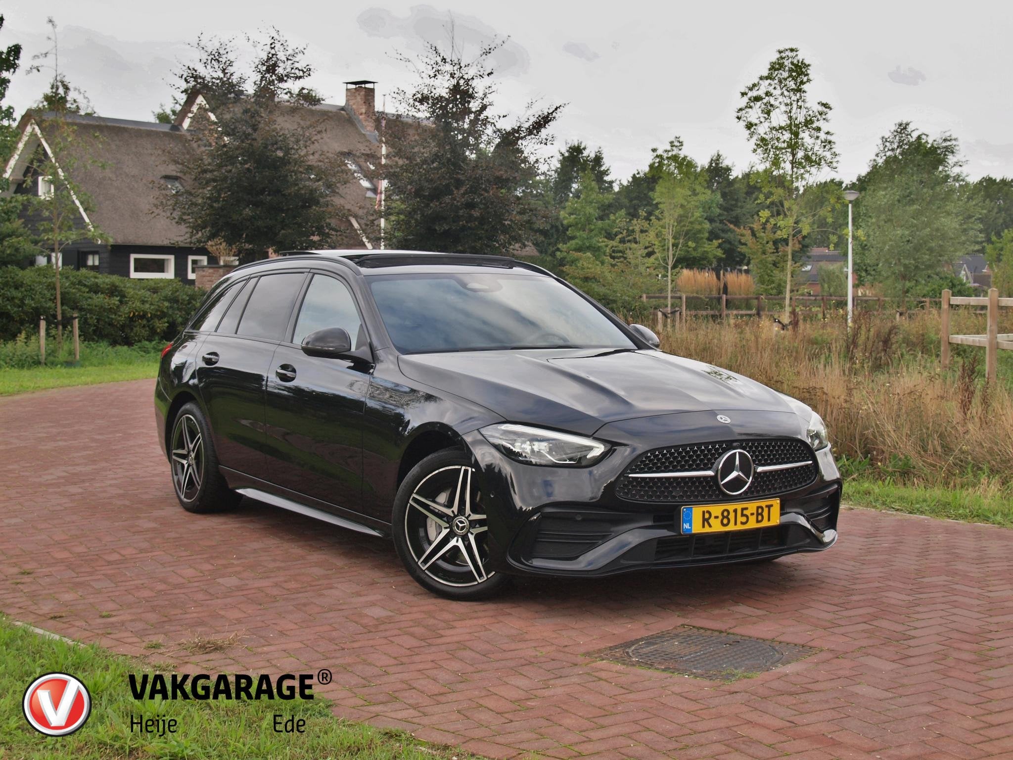 Mercedes-Benz C-klasse Estate 300 e AMG Line | Panoramadak |, Automaat, Dealer onderhouden, Achterwielaandrijving, Zwart