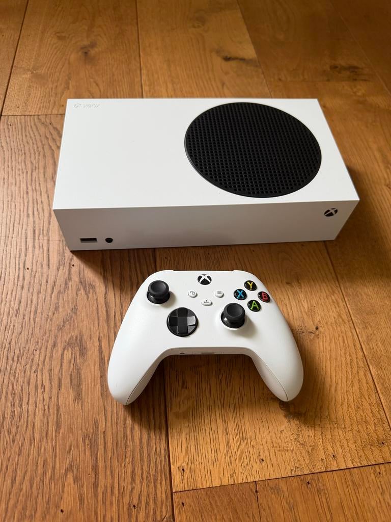 Xbox Series S met controller - Zo goed als nieuw, Spelcomputers en Games, Spelcomputers | Xbox Series X en S, Ophalen of Verzenden