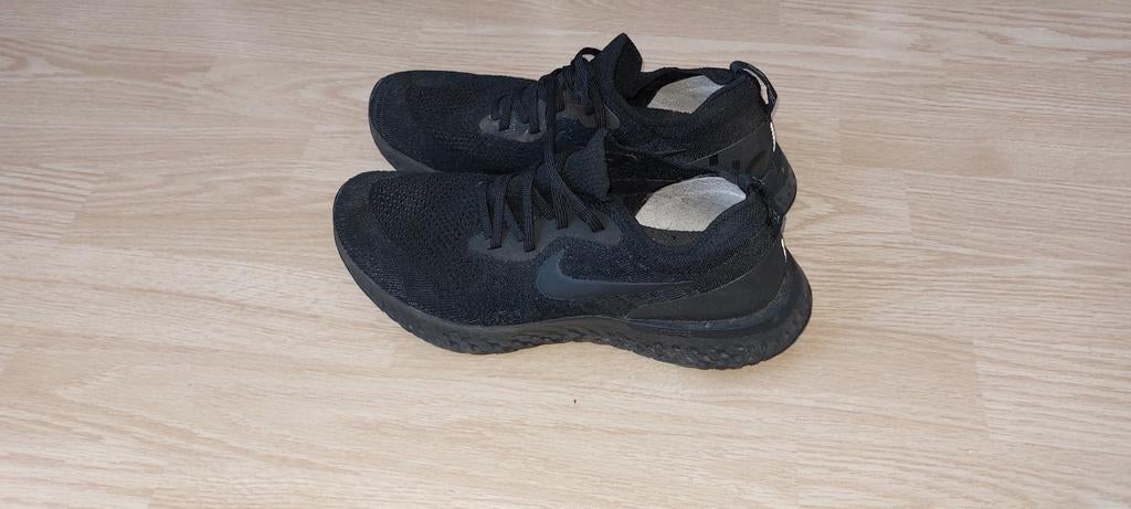Nike Epic React schoenen maat 40, Ophalen of Verzenden, Gedragen, Zwart