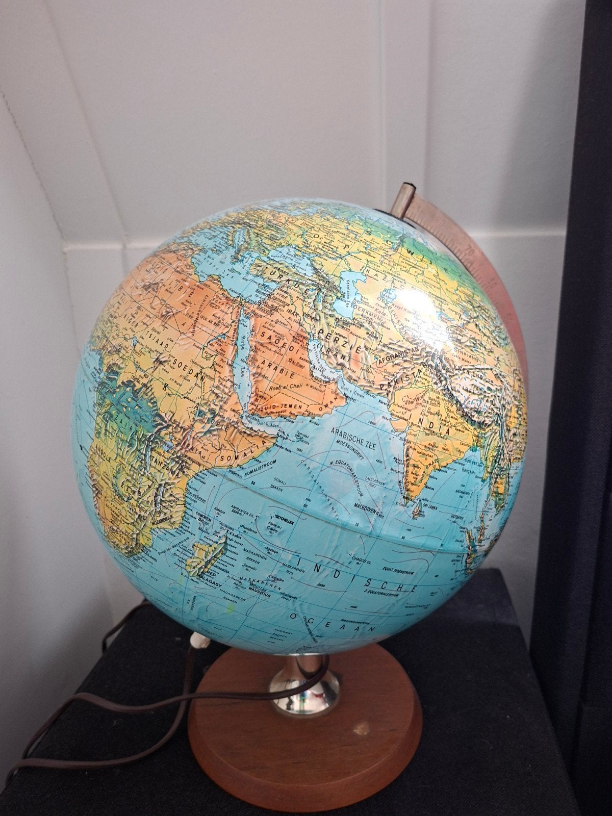 Verlichte Wereldbol - Decoratief en Educatief, Gebruikt, Kunststof, Verlicht, Ophalen of Verzenden