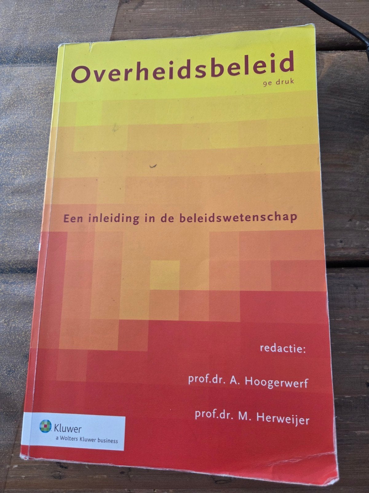 boek Overheidsbeleid 9e druk, Ophalen of Verzenden, Gelezen, Overige wetenschappen