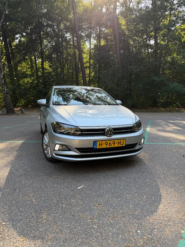 Volkswagen Polo 1.0 TSI 95pk 2020 Grijs, Auto's, Voorwielaandrijving, Stof, 95 pk, 1055 kg