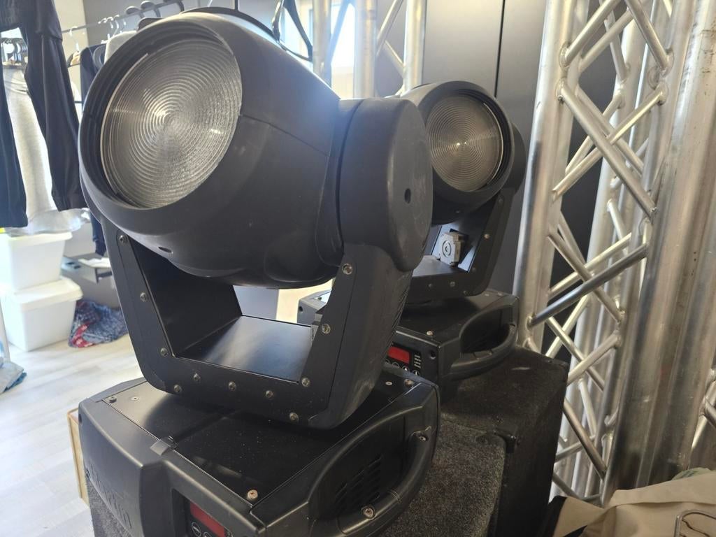 2x Martin Mac 300 Wash Moving Heads, Muziek en Instrumenten, Licht en Laser, Ophalen of Verzenden, Gebruikt, Licht
