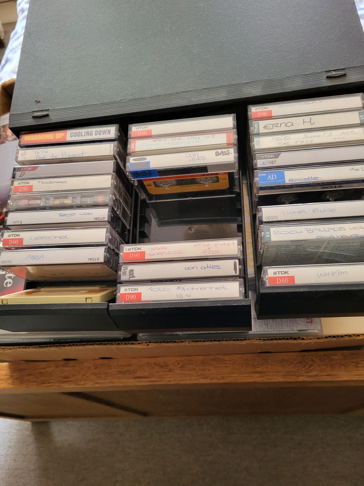 23 cassettebandjes met eigen opnames, Ophalen, Gebruikt, 2 t/m 25 bandjes, Voorbespeeld