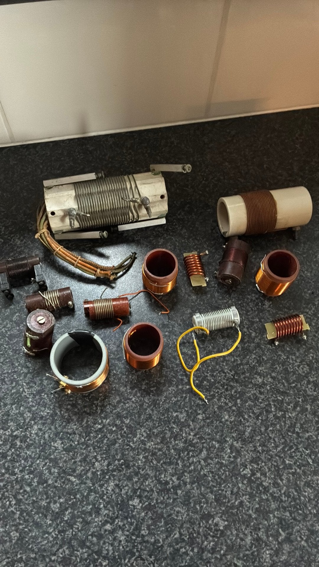 Diverse spoelen en inductoren voor elektronica, Ophalen of Verzenden, Gebruikt