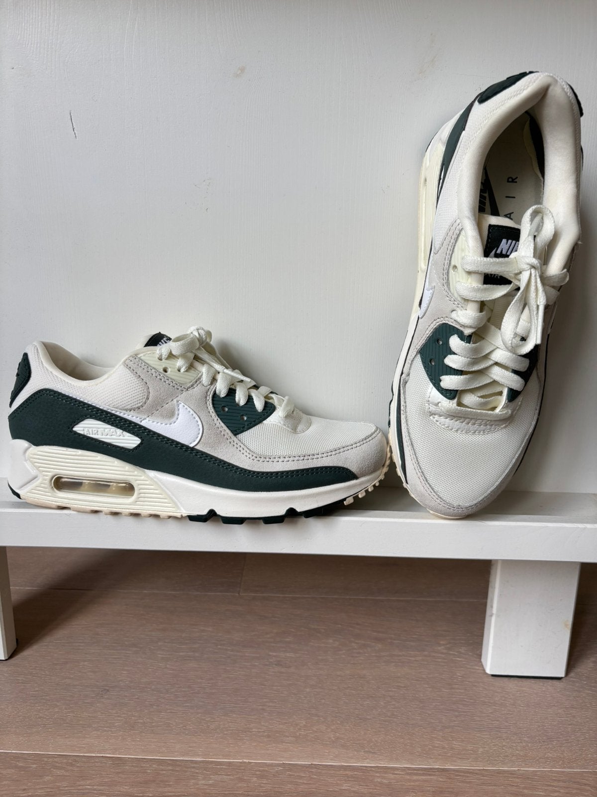 Nike Air Max 90 sneaker sail vintage green white maat 38,5, Kleding | Dames, Nike, Ophalen of Verzenden, Groen, Sneakers of Gympen