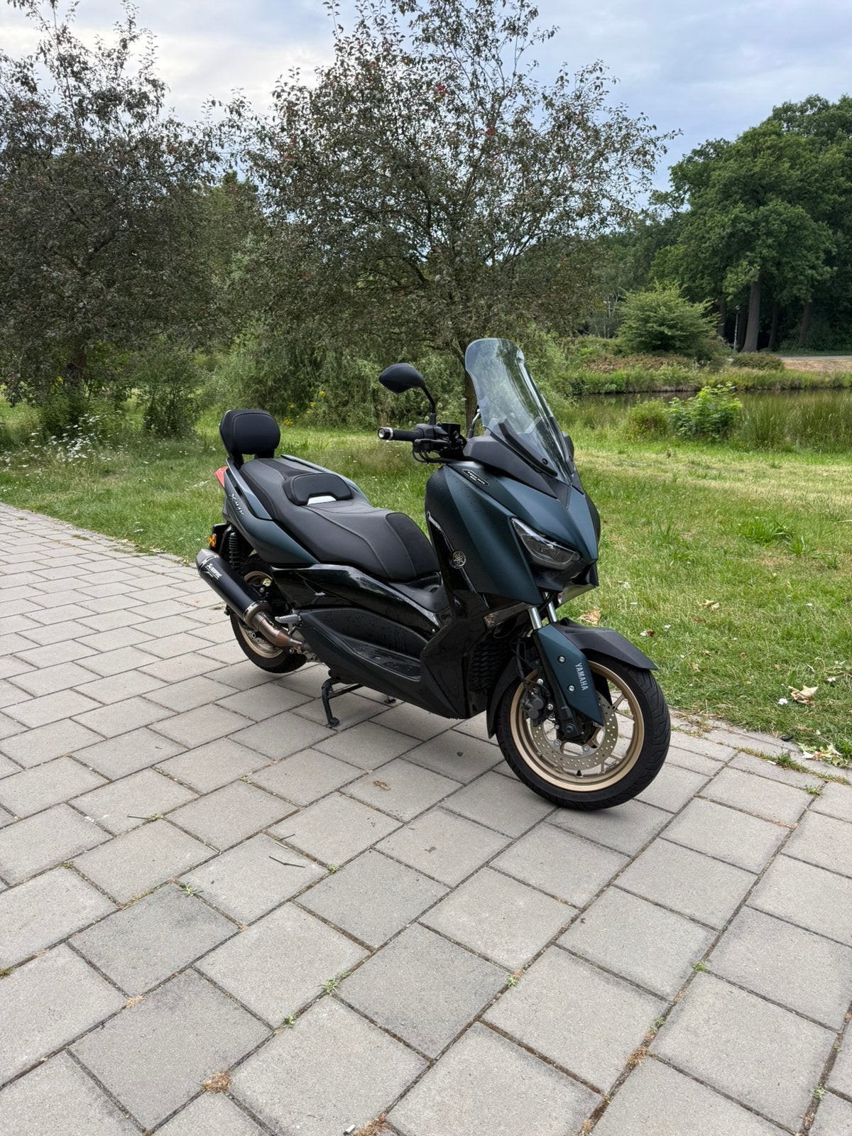 Yamaha X-Max 300 Tech Max Akrapovic, Ophalen, Overige modellen, Zo goed als nieuw, Benzine