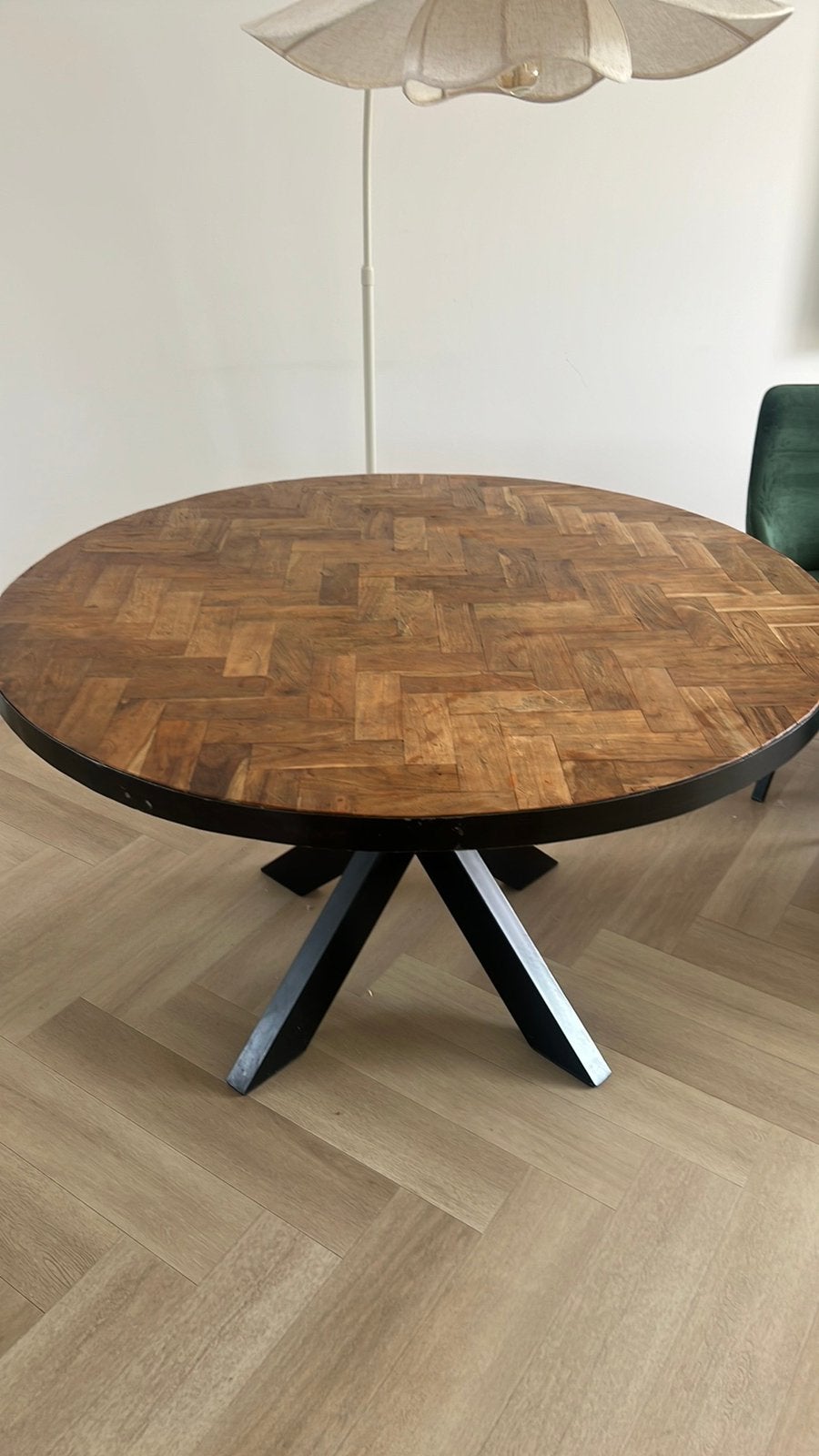 Visgraat eettafel staal hout Sohome 130 cm, Huis en Inrichting, Tafels | Eettafels, Ophalen, Zo goed als nieuw, Rechthoekig, 100 tot 150 cm