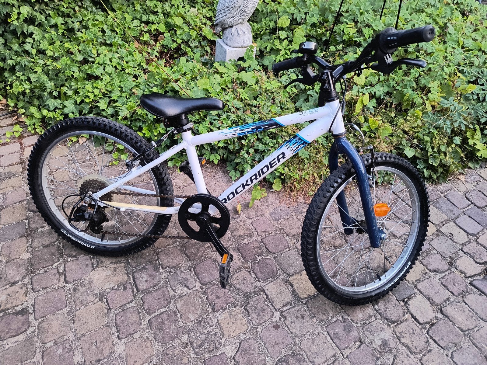 Rockrider kinderfiets 20 inch - Wit/Blauw, Fietsen en Brommers, Fietsen | Kinderfietsjes, Ophalen, 20 inch of meer, Gebruikt, Velgrem