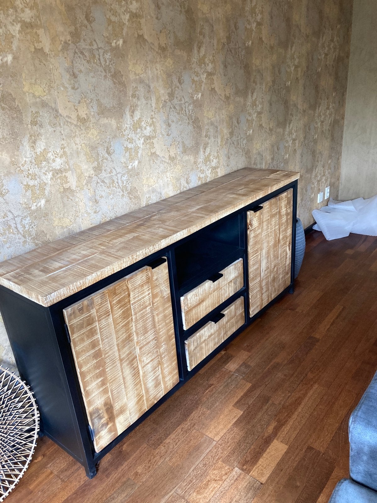 Dressoir, Ophalen, 150 tot 200 cm, Zo goed als nieuw, Minder dan 100 cm