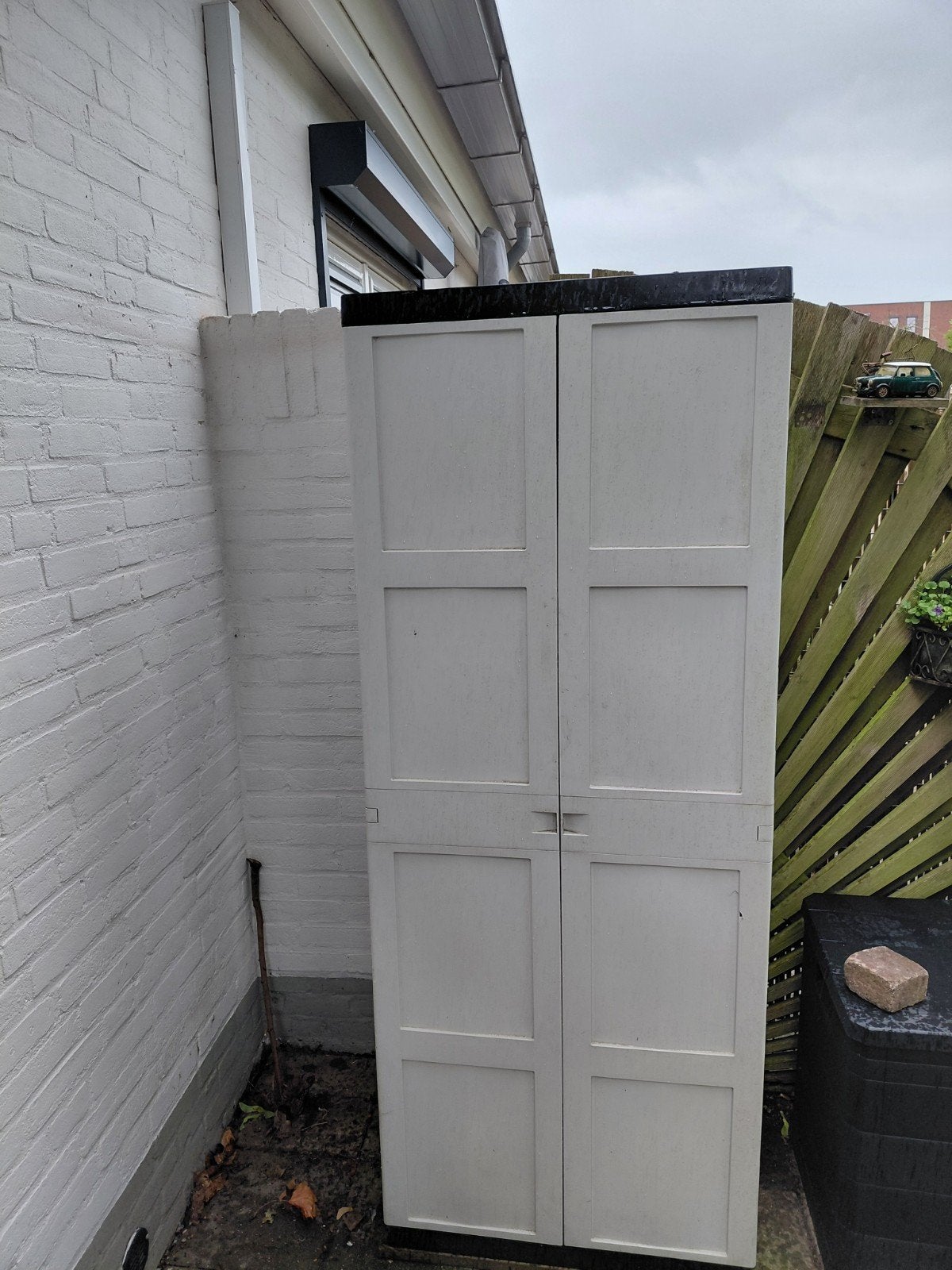 Tuin opberg/gereedschaps kast in gebruikte staat..., Ophalen, Gebruikt, Kunststof, Overige typen
