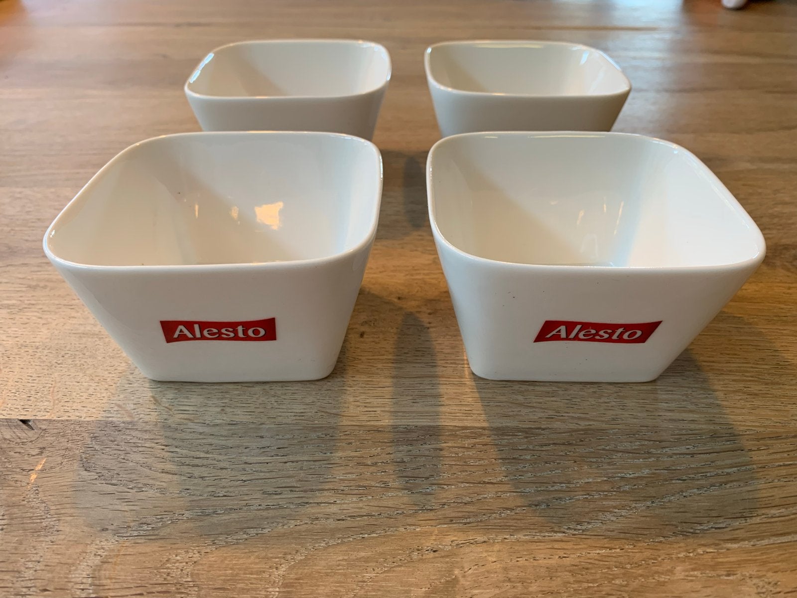 Set van 4 Alesto schaaltjes - wit, vierkant, Overige merken, Keramiek, Ophalen of Verzenden, Modern