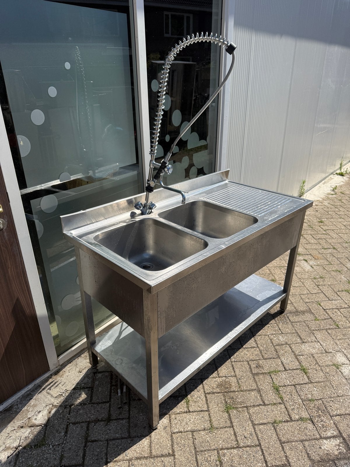 RVS Spoelbak met Dubbele Bak douche Kraan - Horeca Kwaliteit, Ophalen, Gebruikt