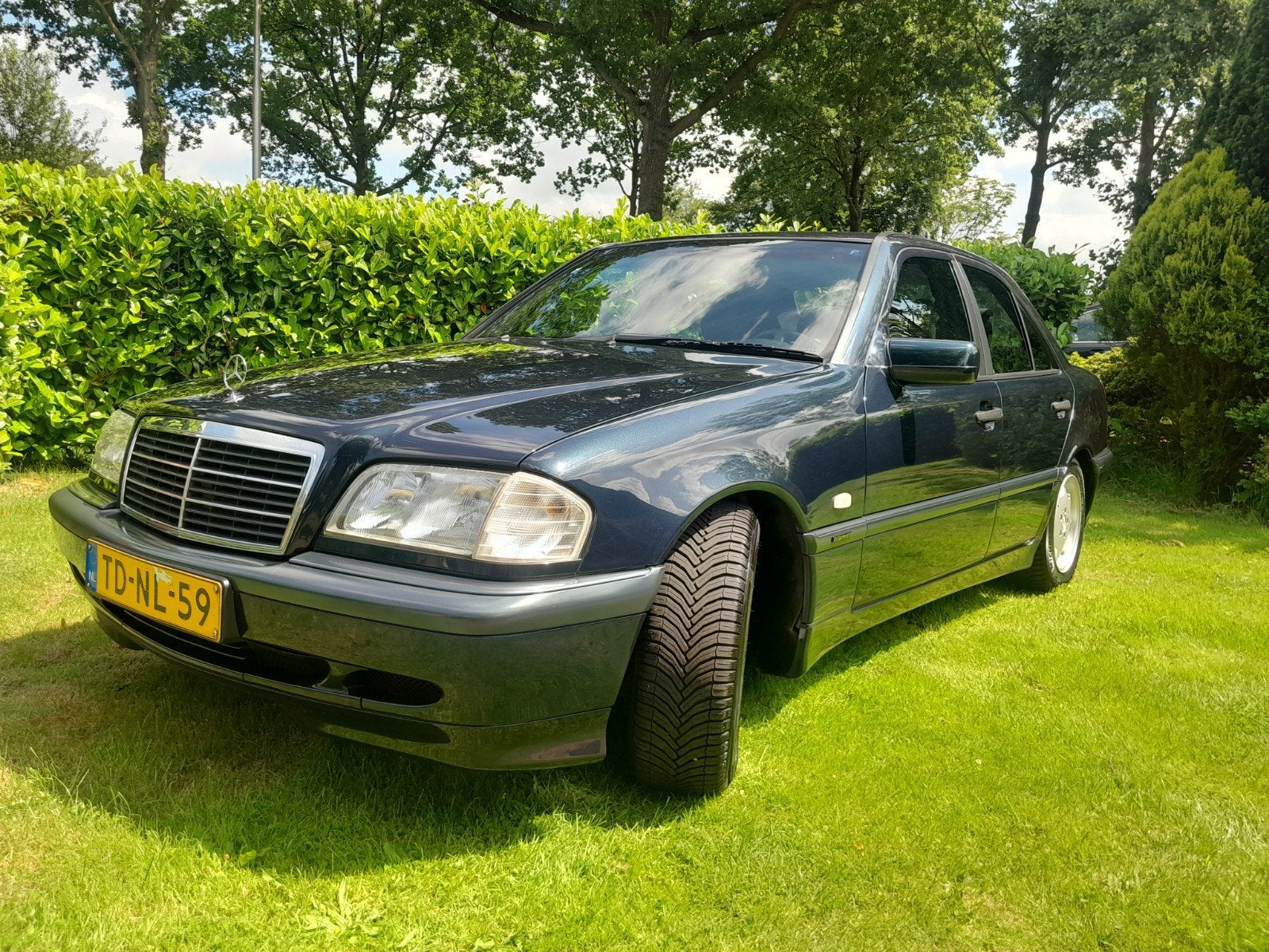 Mercedes-Benz C-Klasse 2.2 CDI C220 Sedan Classic 1998 Zwart, 4 cilinders, Zwart, Origineel Nederlands, Particulier