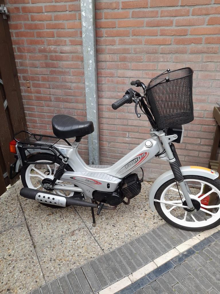 Snorbrommer thomos, Fietsen en Brommers, Brommers | Tomos, Ophalen, Zo goed als nieuw, Maximaal 25 km/u, Standard