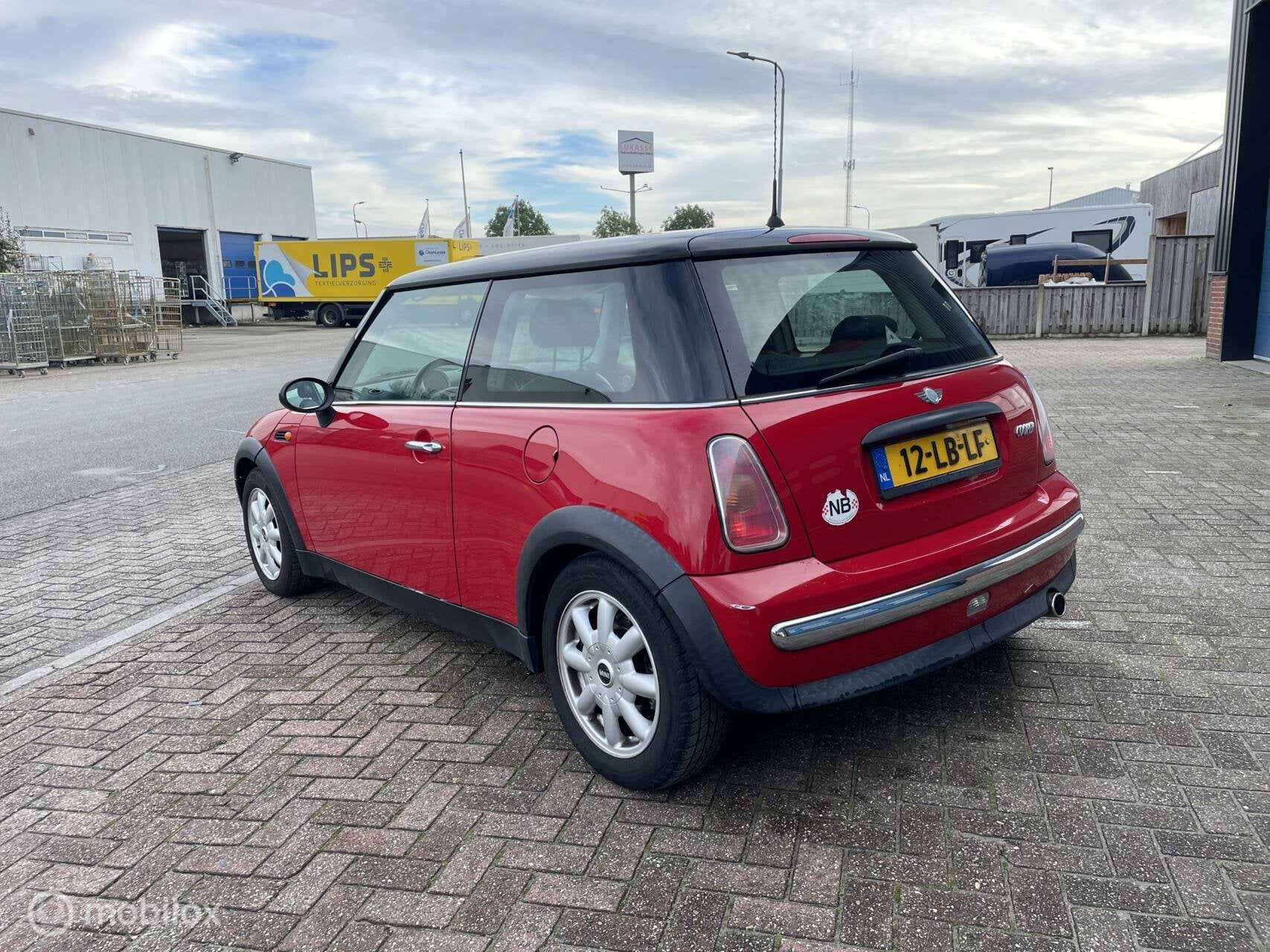 Mini Mini 1.6 Cooper Pepper/AIRCO/CRUISE CONTR/, Voorwielaandrijving, Gebruikt, 4 cilinders, 4 stoelen