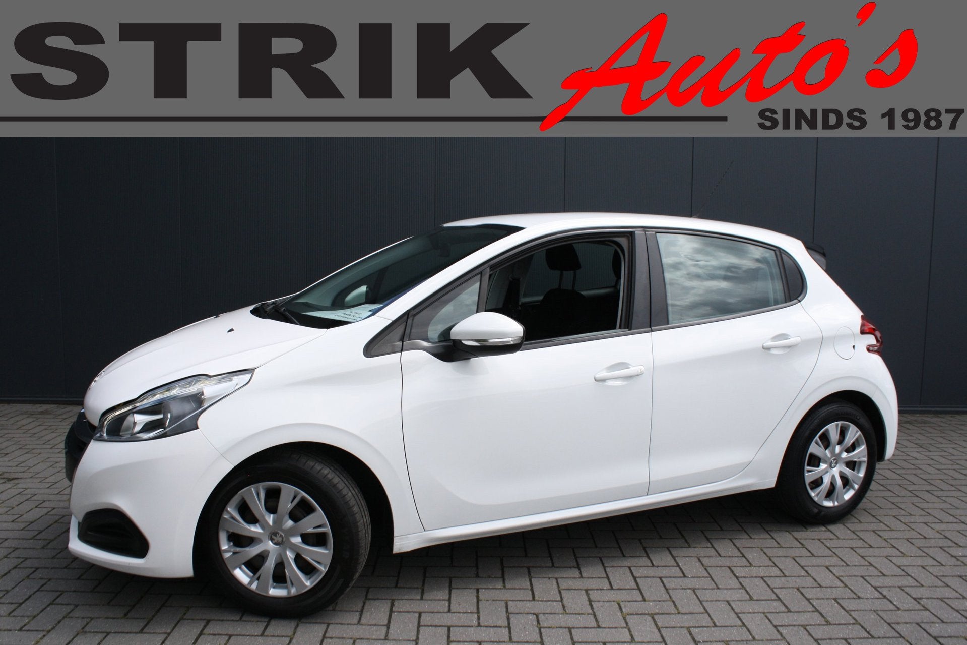 Peugeot 208 1.6 EURO 6 BlueHDi Active - AIRCO - NAVIGATIE -, Auto's, Voorwielaandrijving, Start-stop-systeem, Stof, Gebruikt