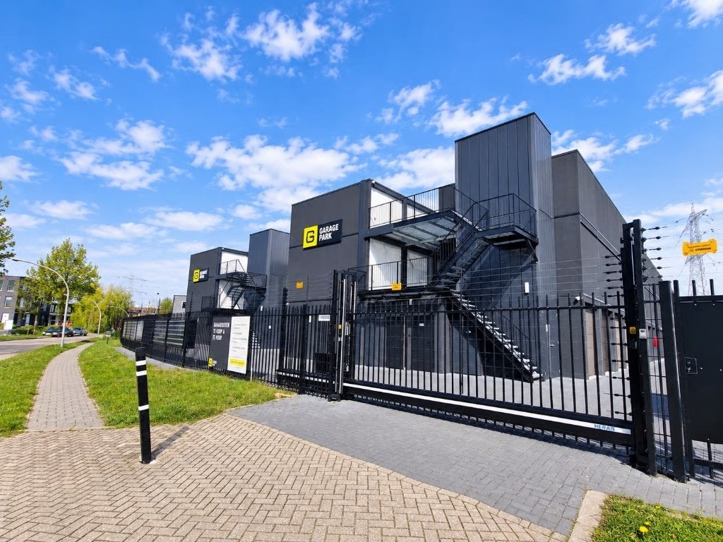 Bedrijfsruimte - ca. 18 m² op GaragePark Transistorstraat!, 18 m², Koop, Bedrijfsruimte