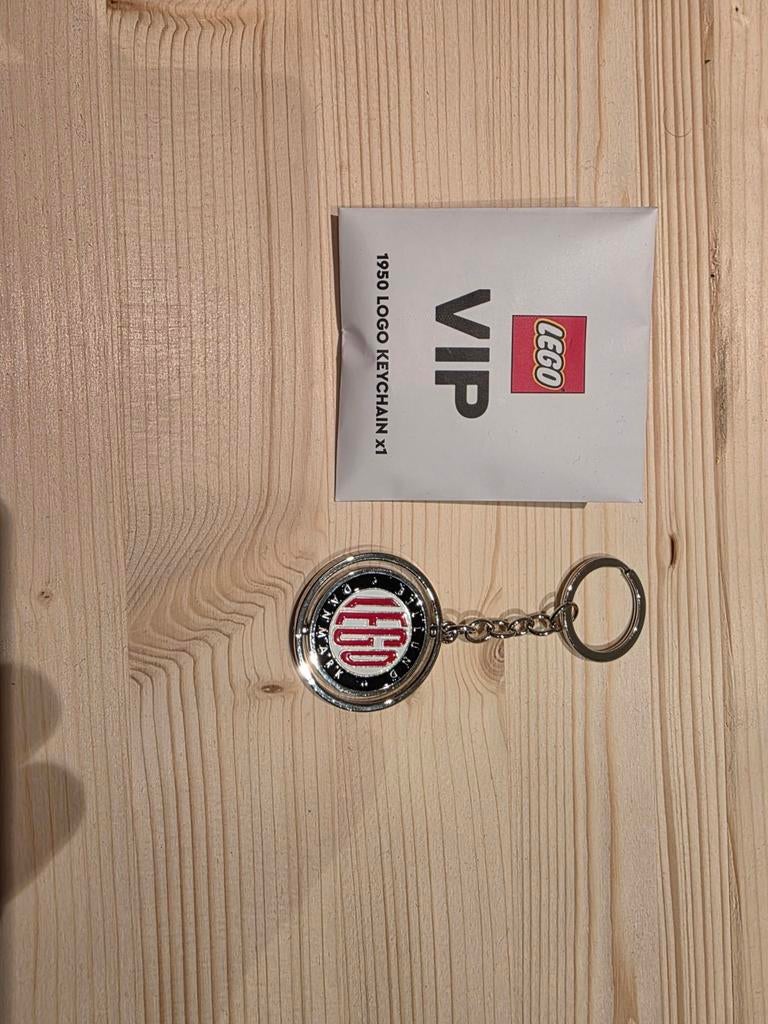 Lego VIP 1950 LOGO sleutelhanger, Kinderen en Baby's, Speelgoed | Duplo en Lego, Ophalen of Verzenden, Nieuw, Lego