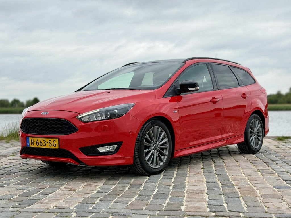 Ford Focus 1.5 EcoBoost ST Business|183PK|Nieuwe D-riem/Turb, Auto's, Ford, Lane Keeping Assist, Stof, 690 kg, 3 cilinders