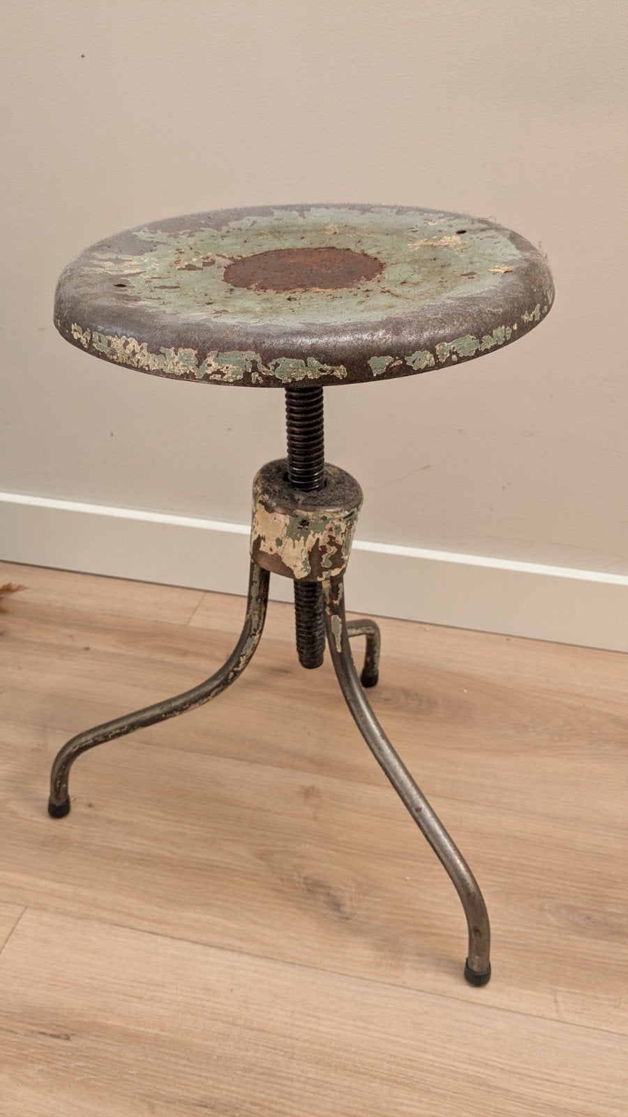 Bijzettafel rond vintage, Huis en Inrichting, Minder dan 55 cm, Metaal of Aluminium, Rond, Ophalen