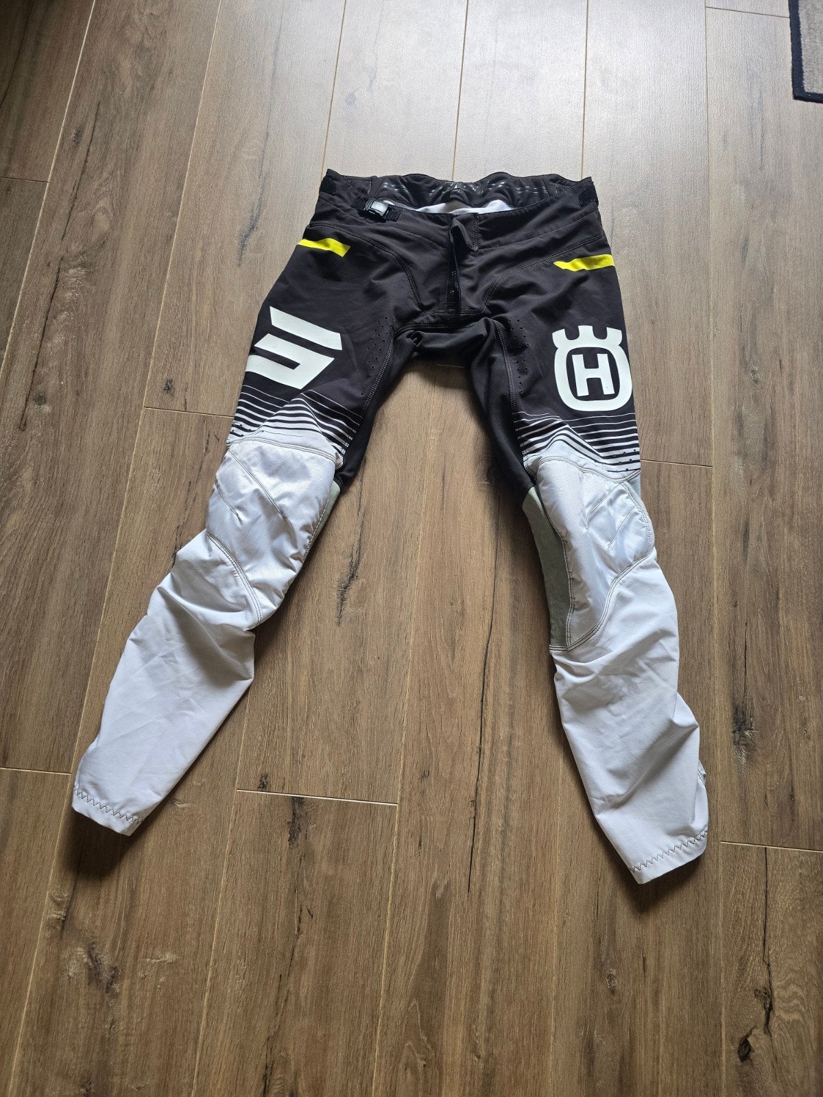 Husqvarna Shot Aerolite Motorcrosskleding Maat M, Motoren, Kleding | Motorkleding, Motorcrosskleding, Heren, Ophalen of Verzenden