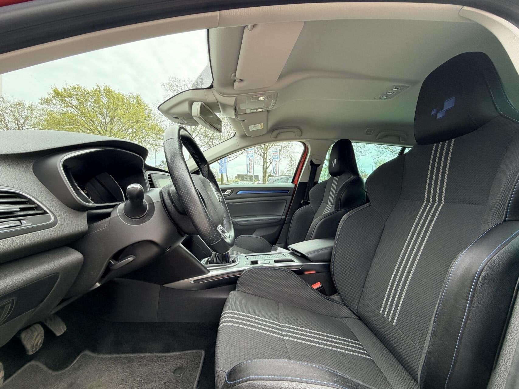 Renault Megane Estate 1.2 TCe GT-Line | Keyless | Navi | Sfe, Auto's, Renault, Voorwielaandrijving, Gebruikt, 4 cilinders, 132 pk
